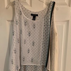 WHBM excellent used condition flowy tiered tank